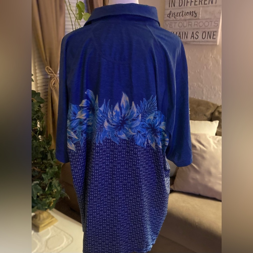 Tommy Bahama IslandZone Graphic Tee - Picture 2 of 10
